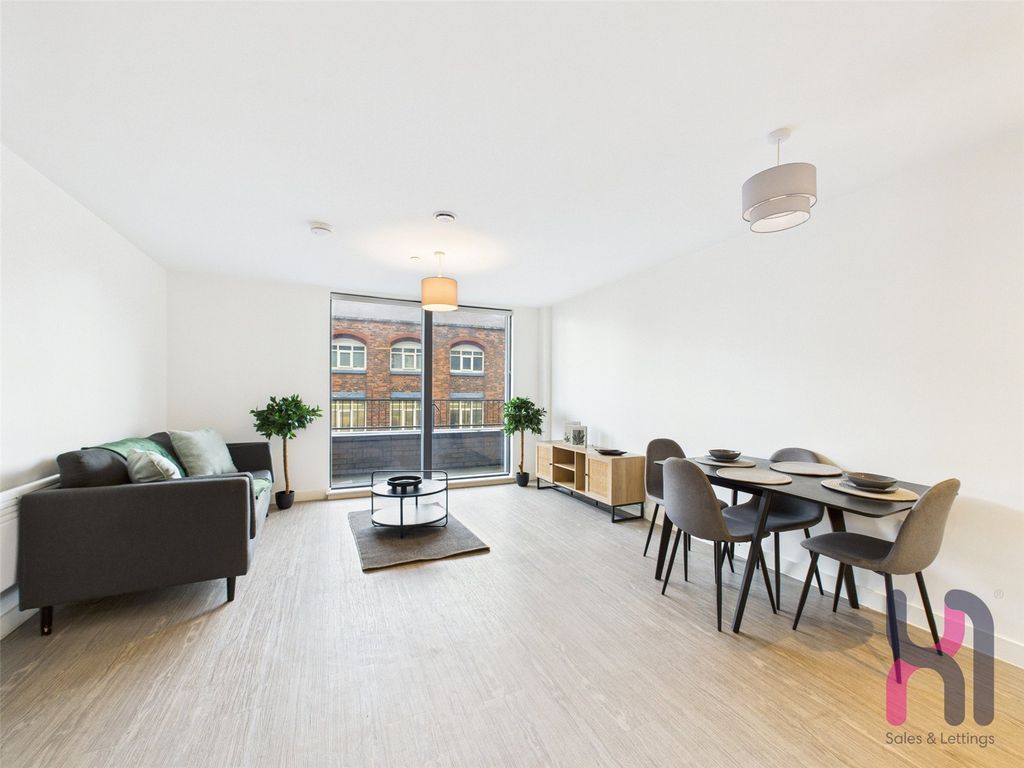 Property photo 2 of 24 Picture No. 26