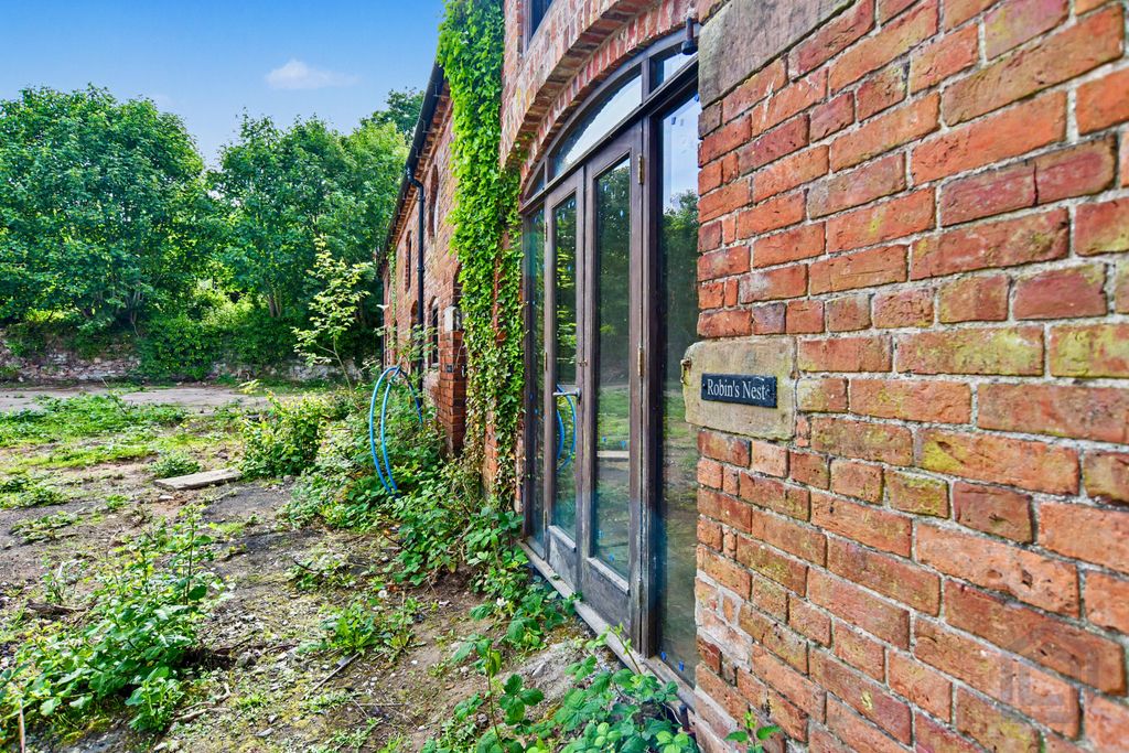 Property photo 3 of 20