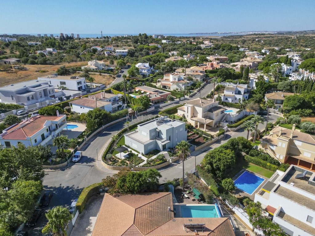 Property photo 2 of 30