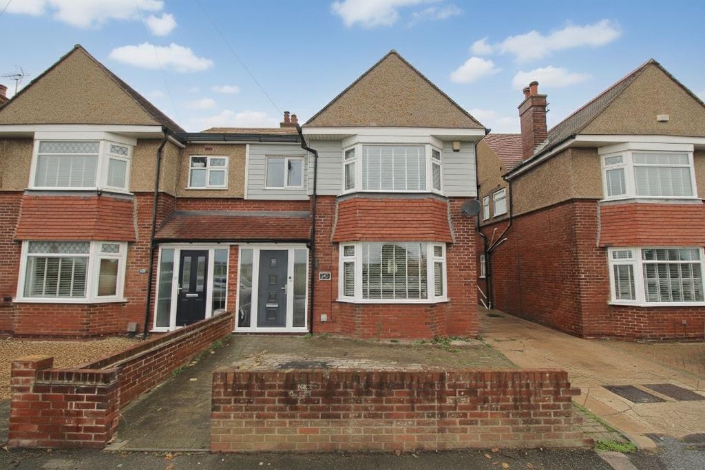 Property photo 1 of 23 Front