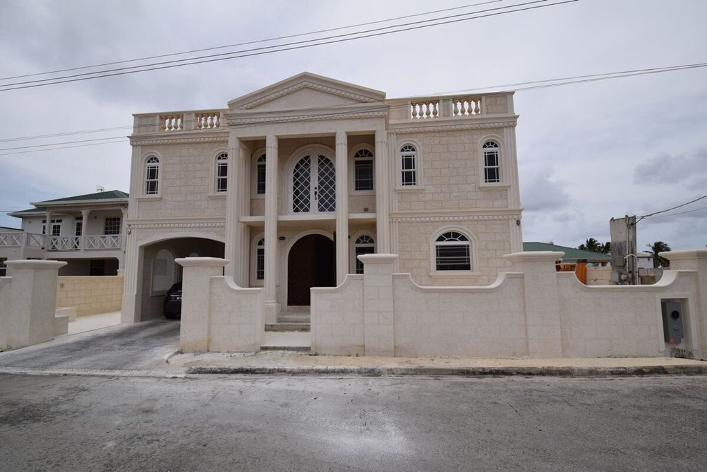 Property photo 1 of 5