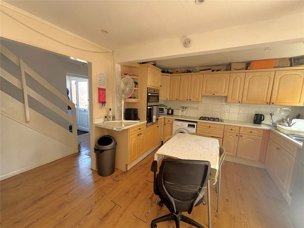 Property photo 2 of 10 Picture No. 06