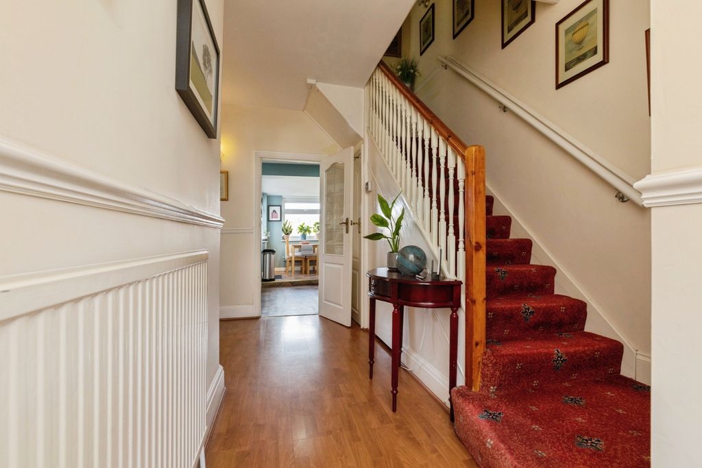 Property photo 2 of 20 Pbox-Img.Jpg