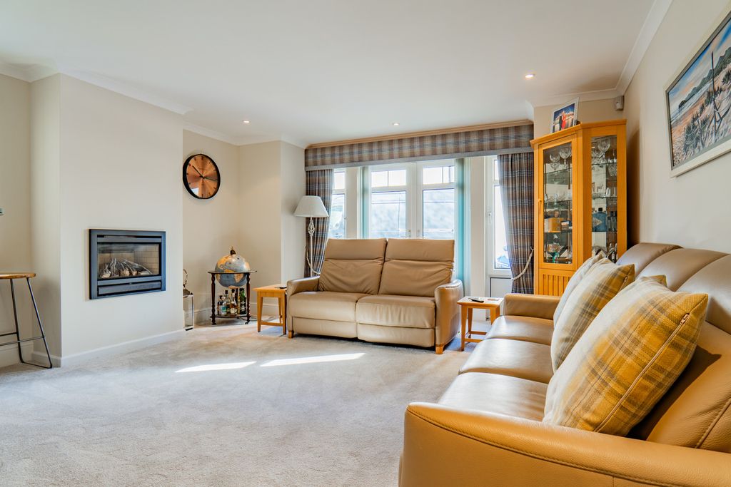 Additional image 4 of 4 bed flat for saleIsland Bank Road, Inverness IV2