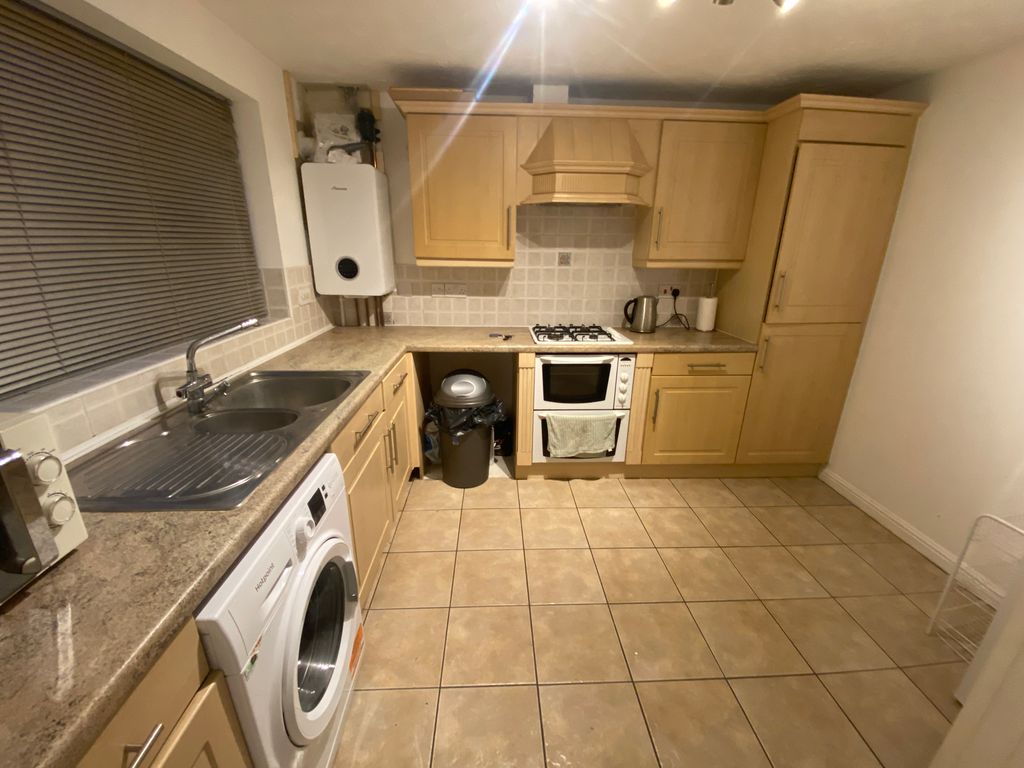 Property photo 2 of 13