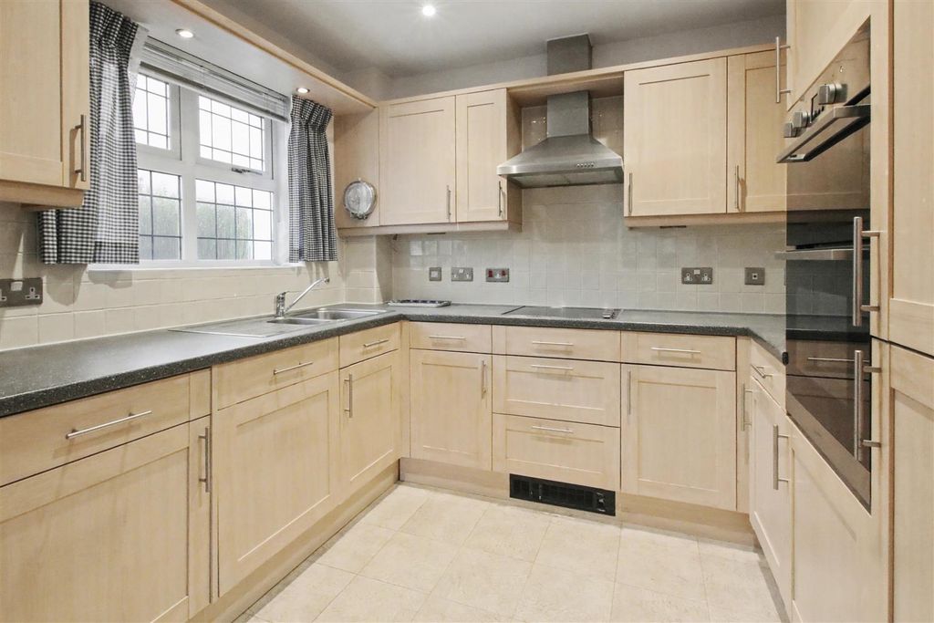 Property photo 3 of 15 Kt.Jpg