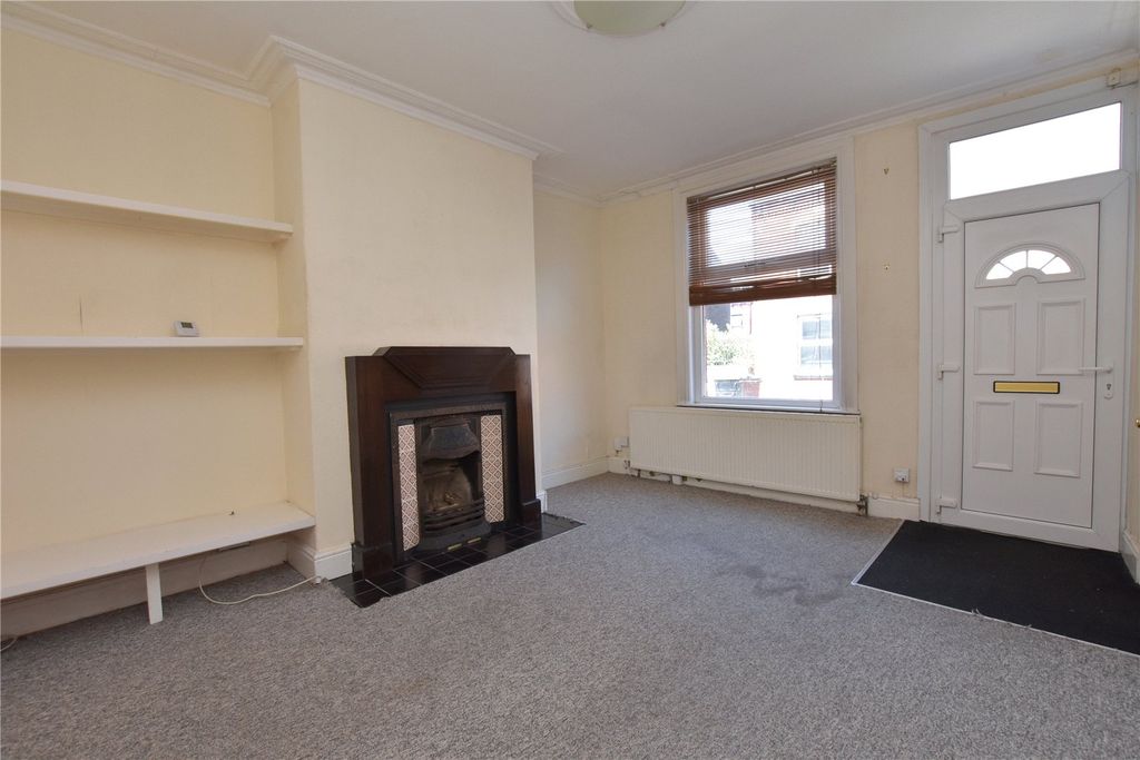 Property photo 2 of 10 Picture No. 29