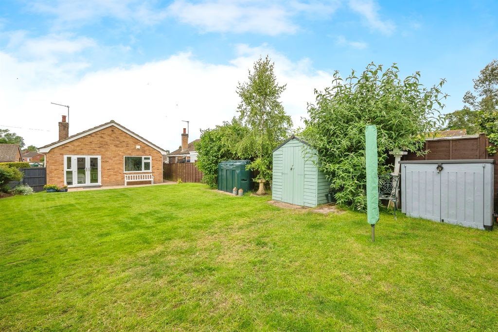 Property photo 2 of 14