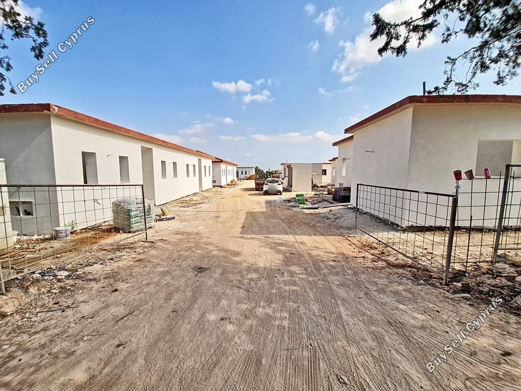Property photo 1 of 4