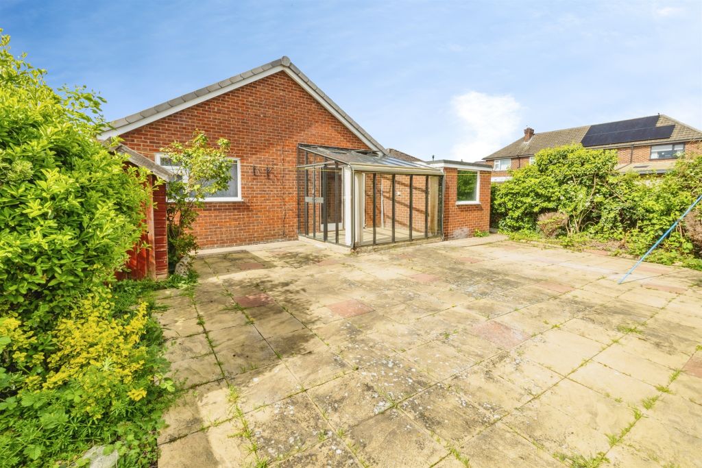 Property photo 2 of 16