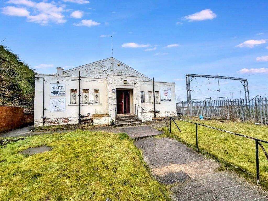Property photo 1 of 9
