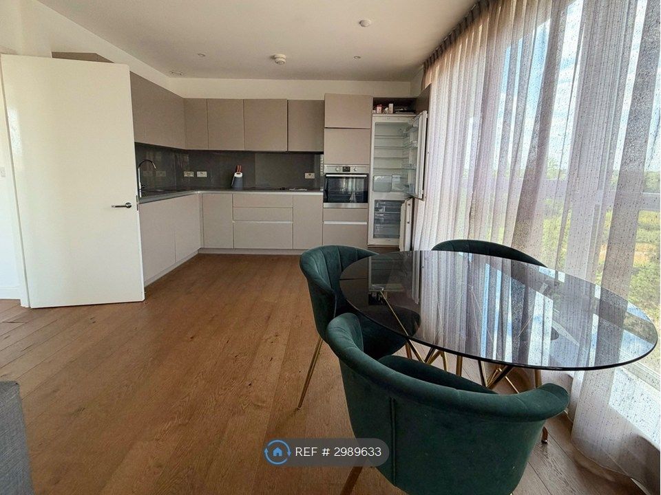 Property photo 3 of 17 Kitchen Diner
