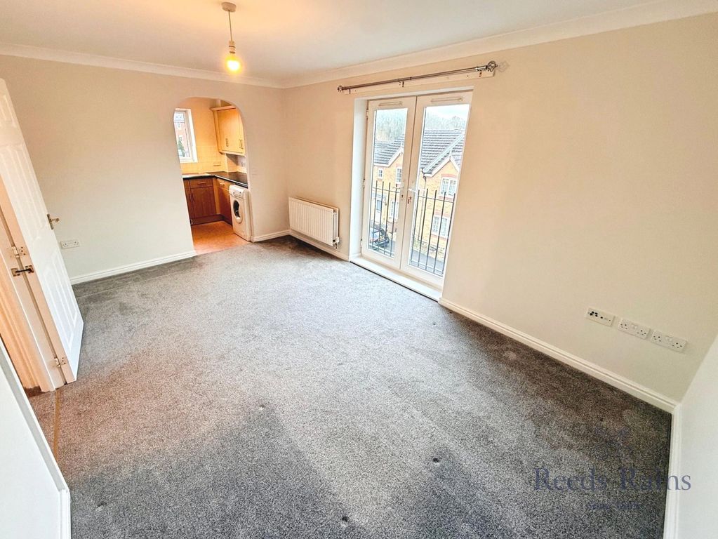 Property photo 2 of 9 Lounge