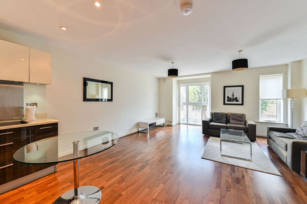 Property photo 1 of 9
