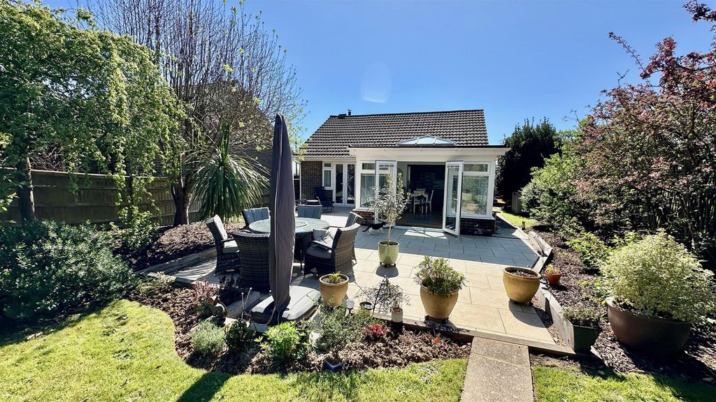 Property photo 2 of 38
