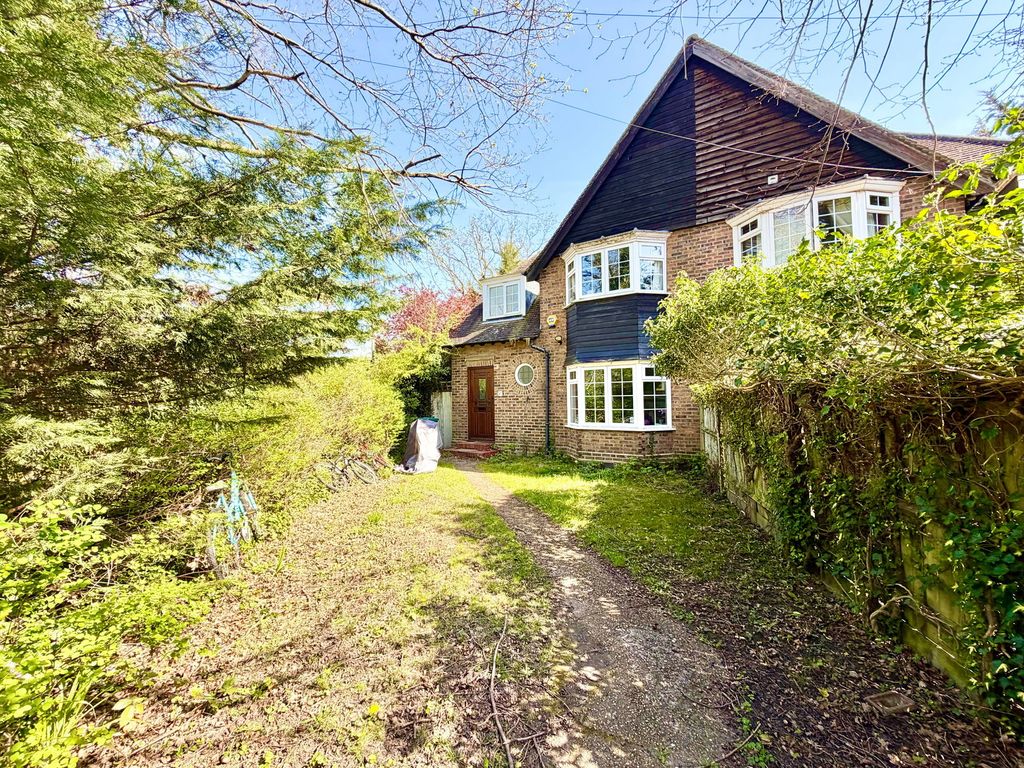 Property photo 1 of 25