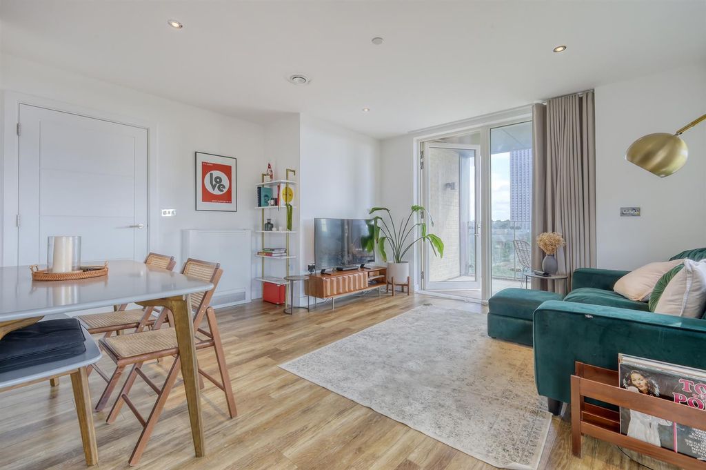 Property photo 2 of 16 2
