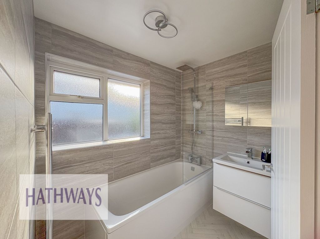 Property photo 3 of 46