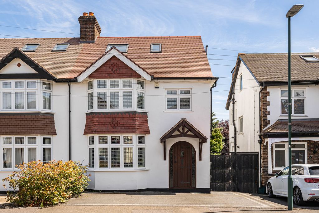 Property photo 1 of 37
