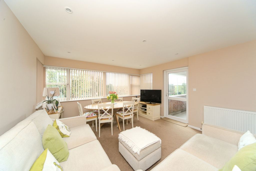 Property photo 1 of 16 Photo