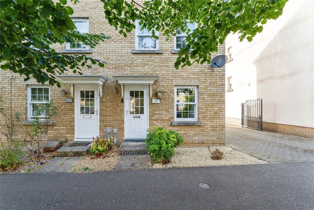 Property photo 2 of 27 Picture No. 69