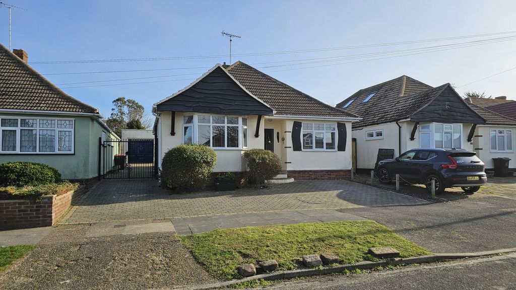Property photo 1 of 28