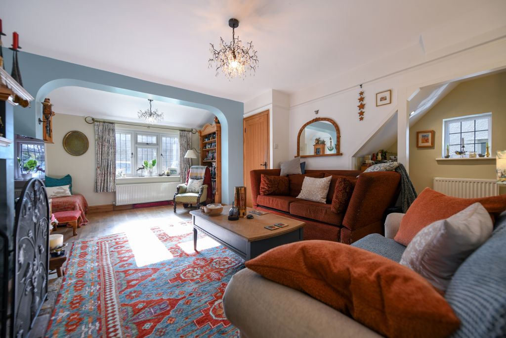 Property photo 3 of 25