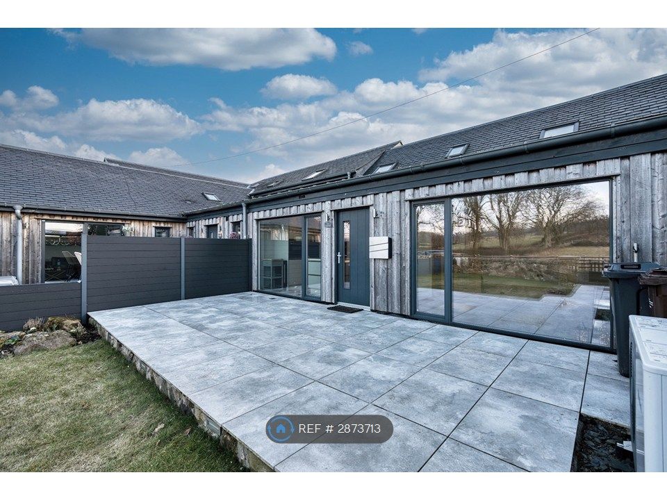 Property photo 3 of 27