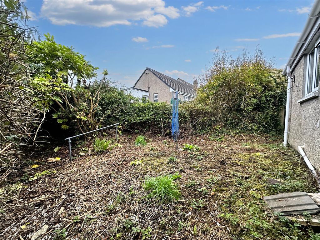 Property photo 3 of 21
