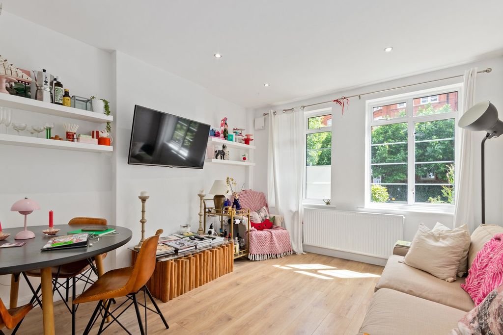 Property photo 2 of 7