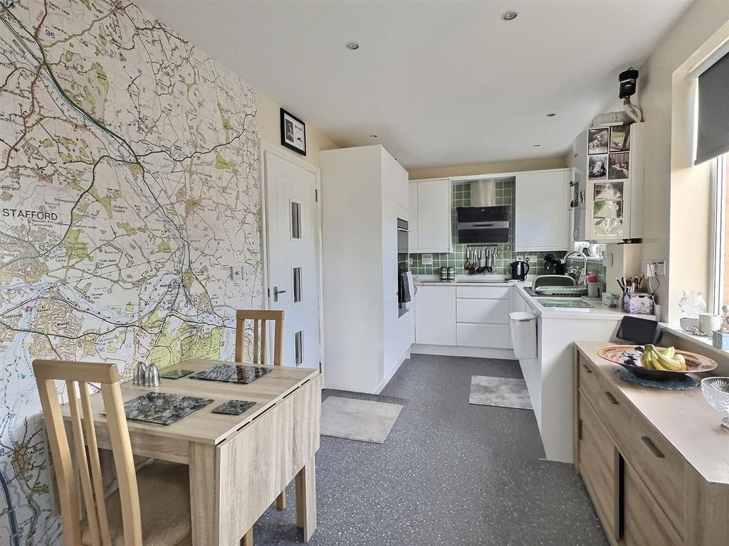 Property photo 3 of 19 Open Plan Kitchen/ Dining Room