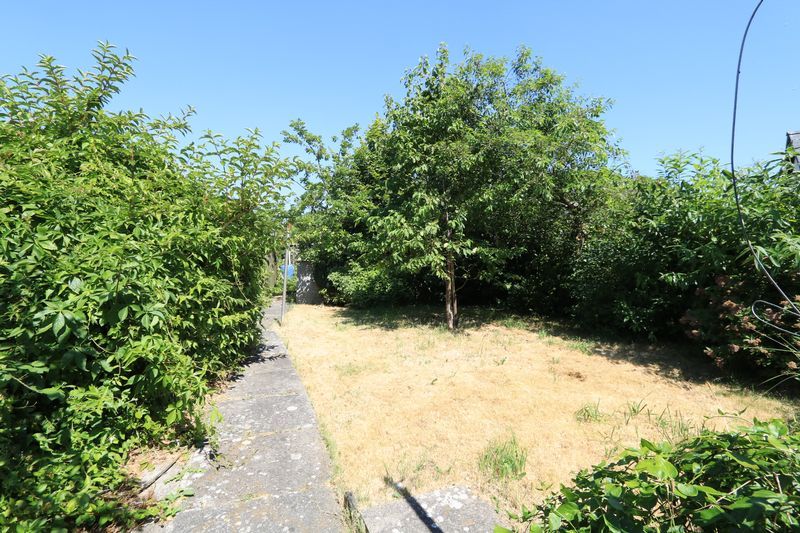 Property photo 3 of 14 Photo 11