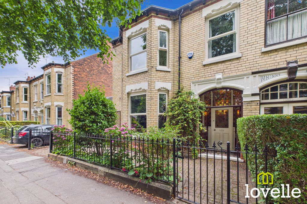Property photo 1 of 38