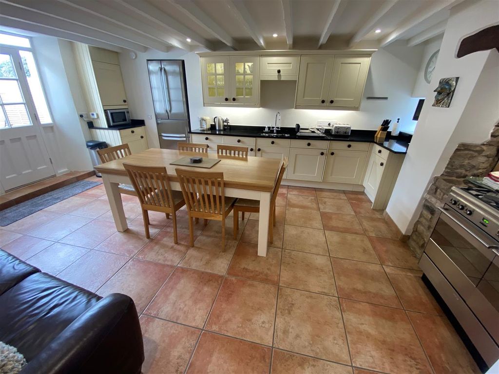 Property photo 3 of 34 35.Jpg