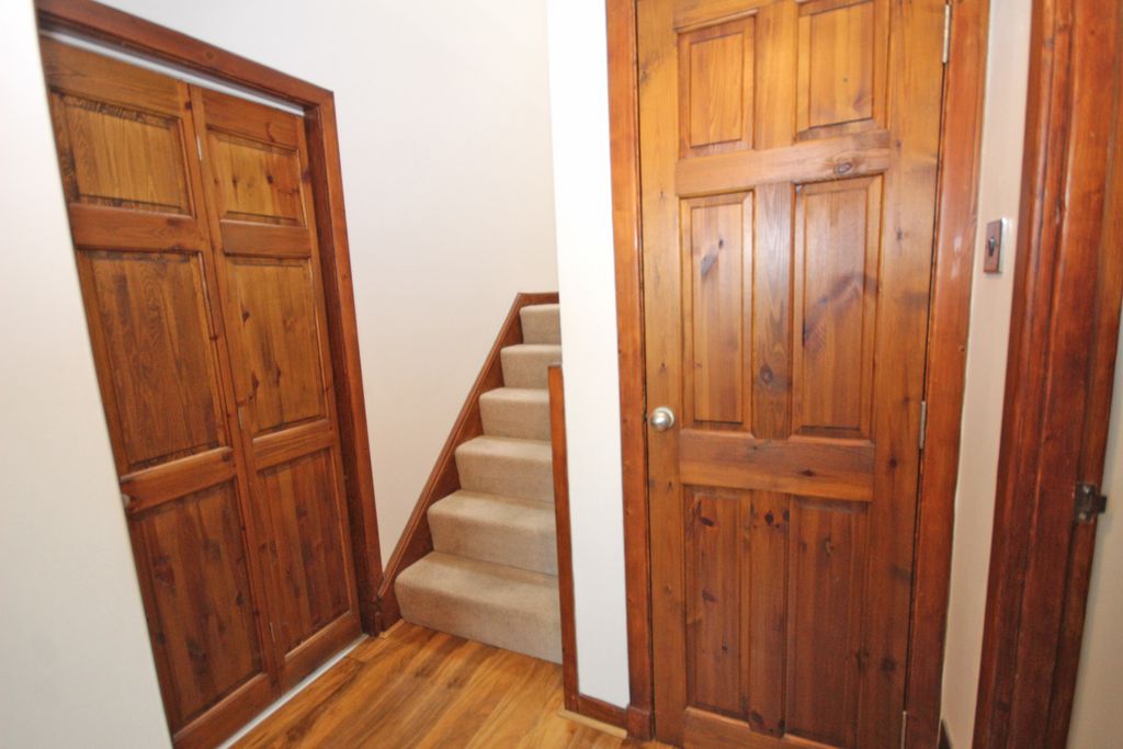 Property photo 3 of 25