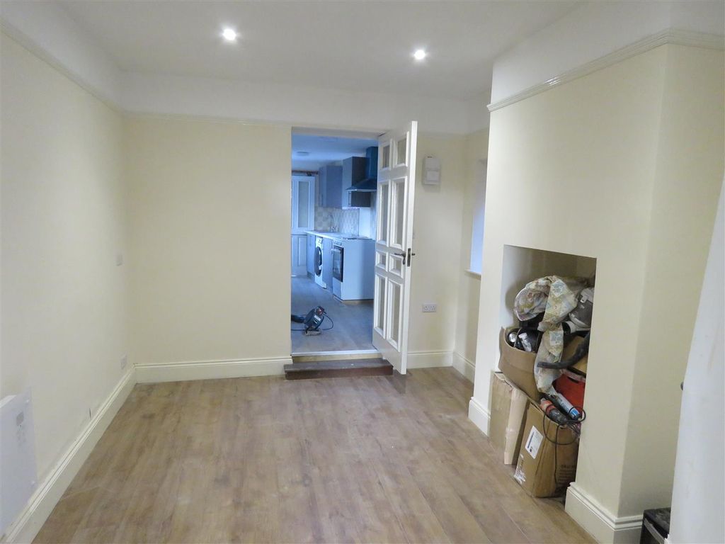 Property photo 3 of 4 Bedroom