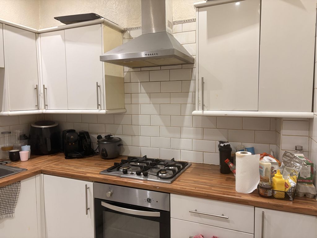 Property photo 2 of 4