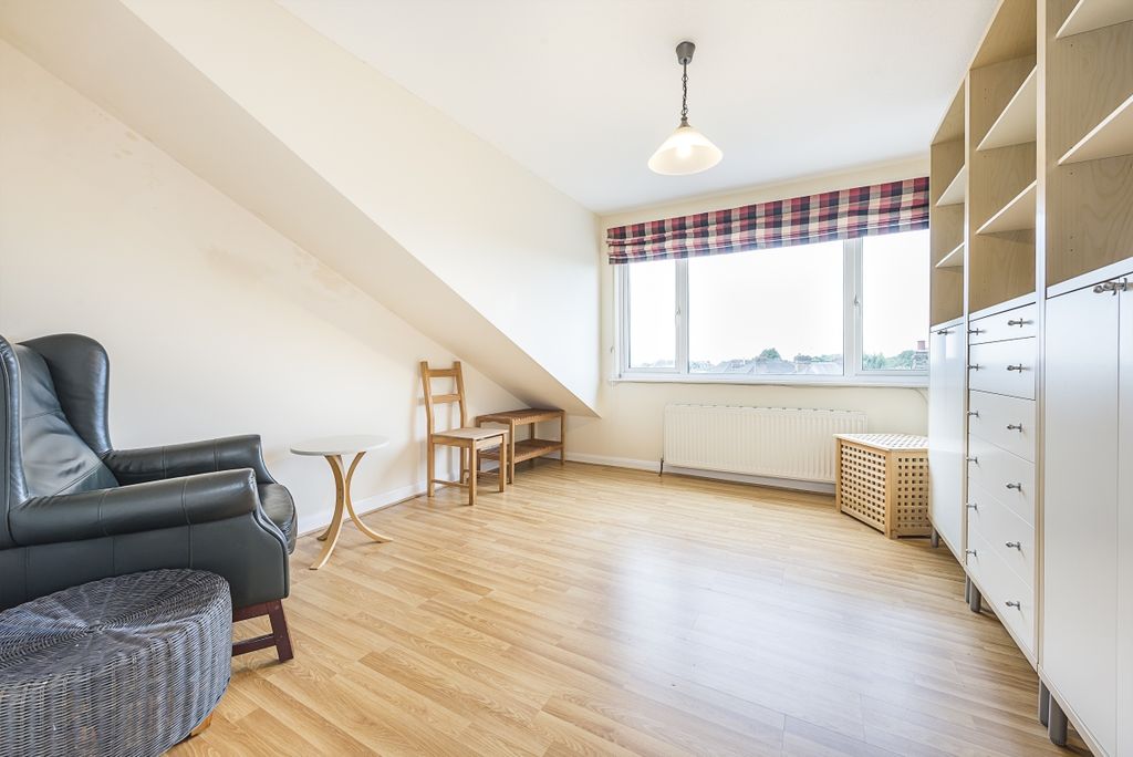 Property photo 3 of 9 7-37-The-Mall-02