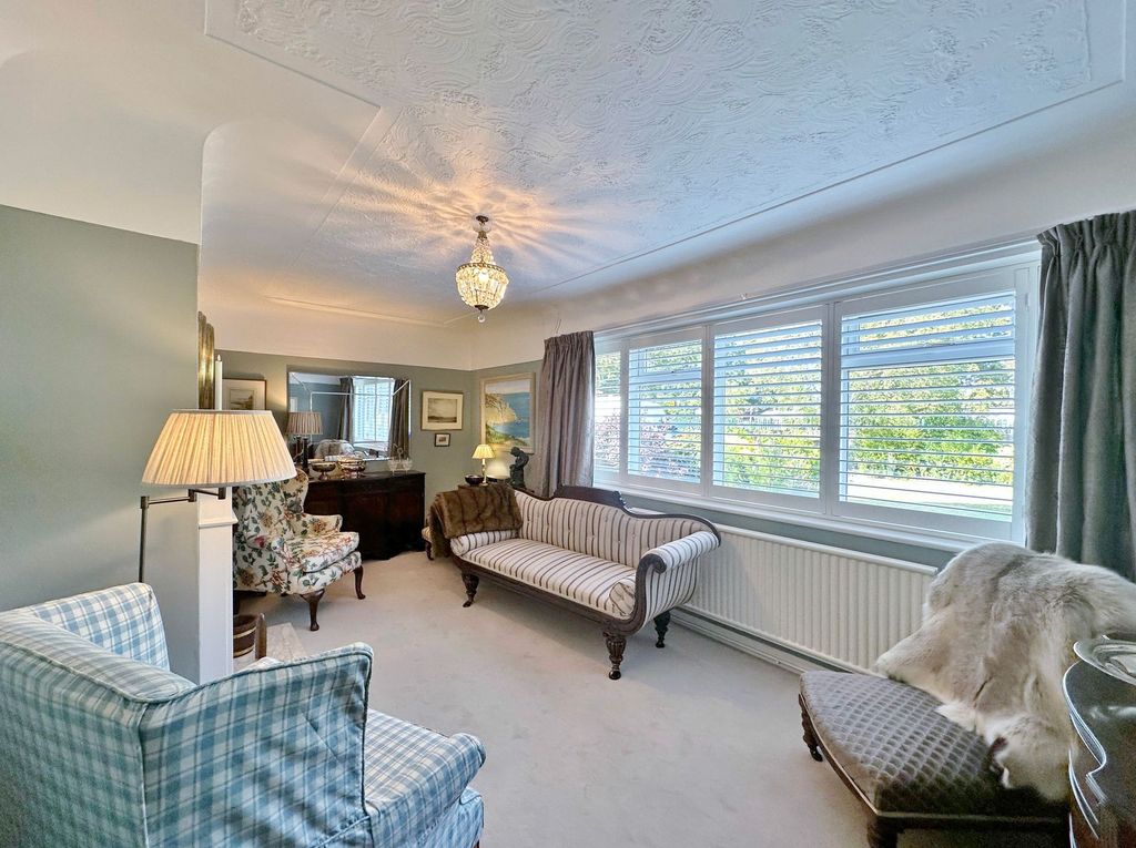 Property photo 3 of 38 Photo 5