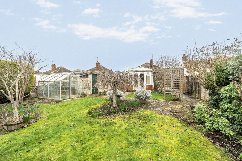 Property photo 2 of 15 14113582698B3F4E532d0