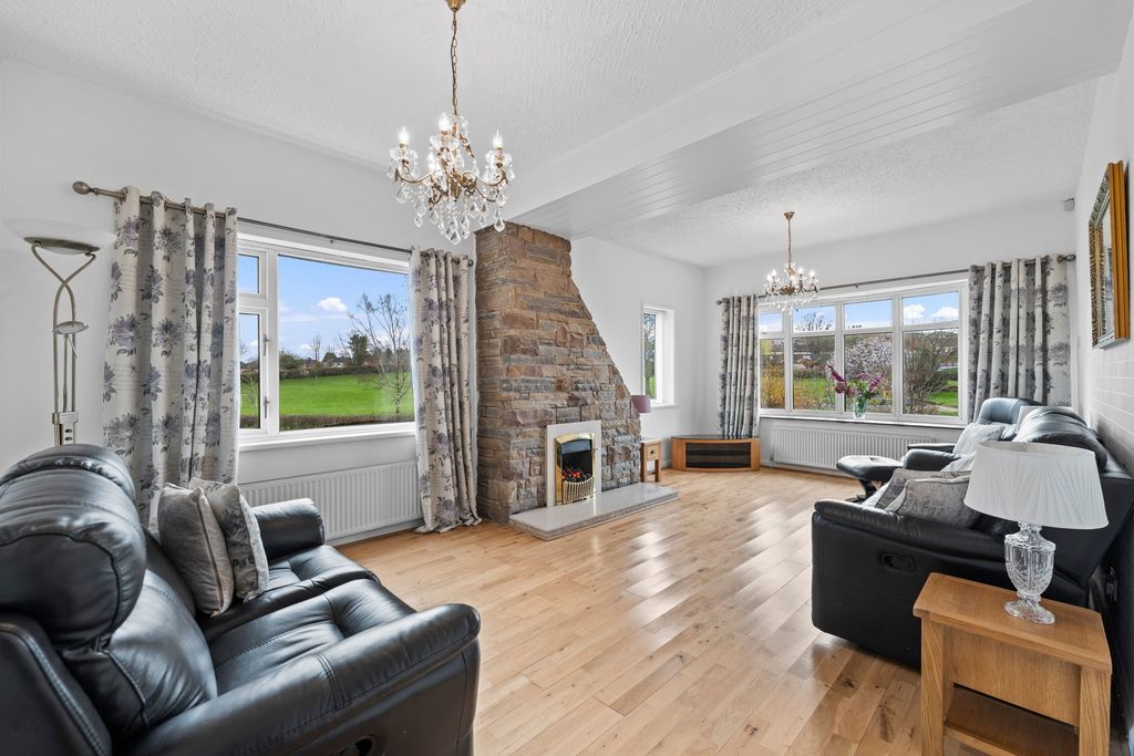 Property photo 2 of 36