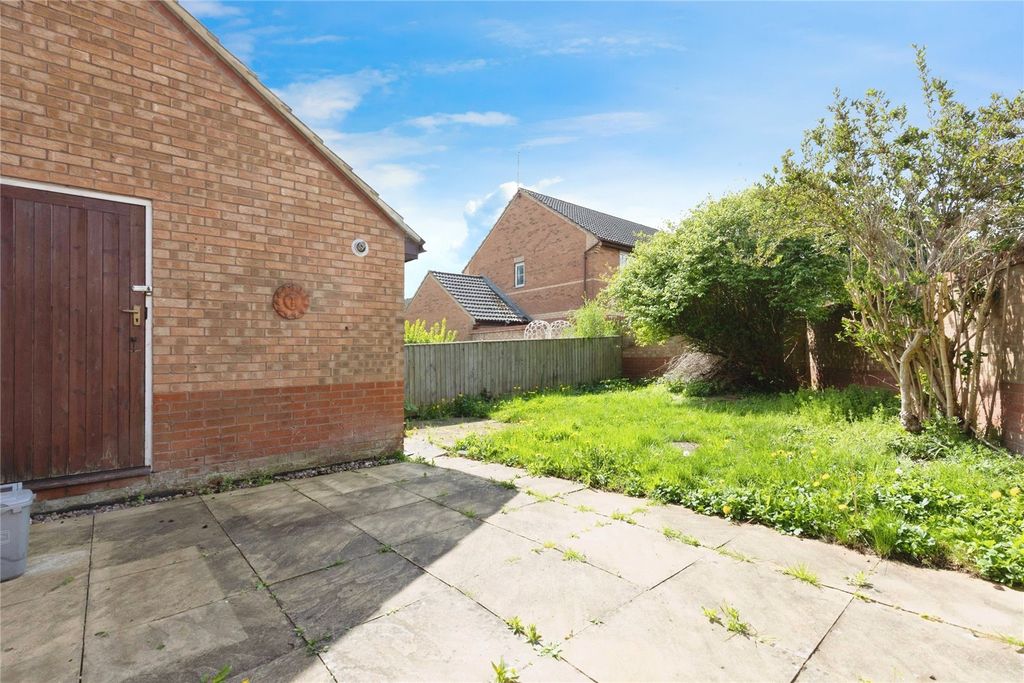 Property photo 2 of 16 Picture No. 17