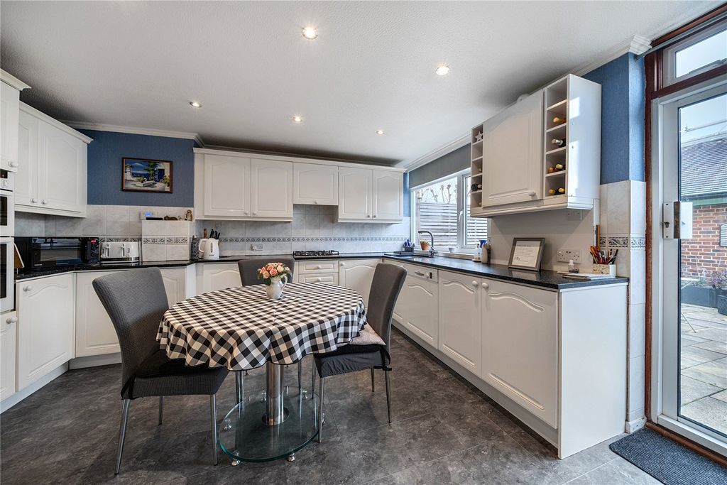 Property photo 3 of 18 Picture No. 09