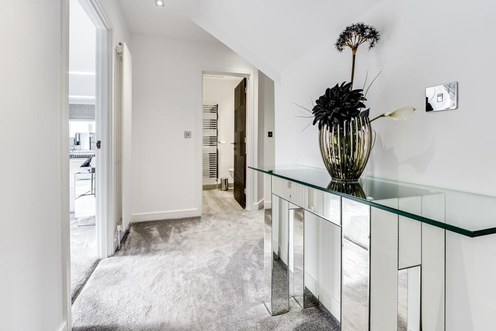 Property photo 3 of 37 2A Church Street, Cottingham-3.Jpg