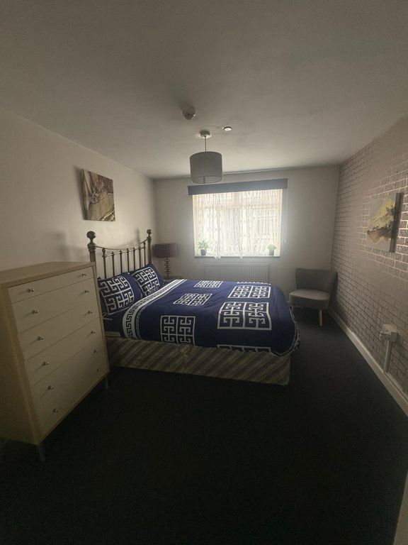 Property photo 1 of 4