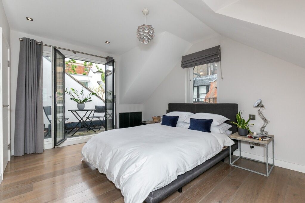 Property photo 3 of 23 Picture 4