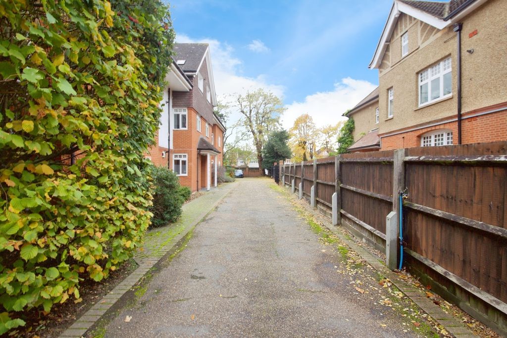 Additional image 17 of 2 bed flat for saleCatiline Court, 63A Main Road, Romford RM2