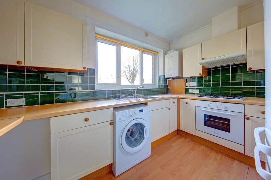 Property photo 2 of 7 2_Heslop_Kitchen18_W