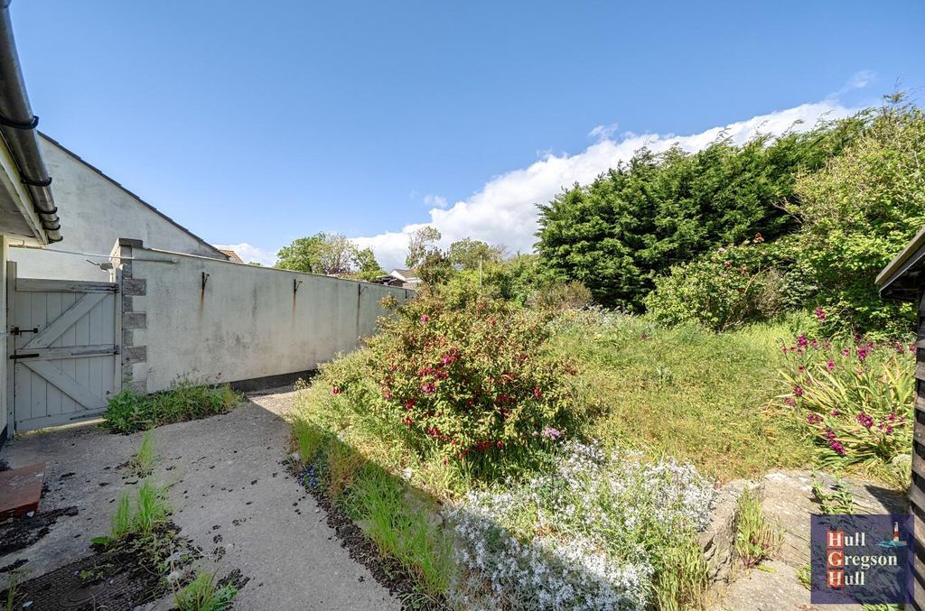 Property photo 2 of 17 2F7E09Ff-ee03-45Eb-Bd93-A619Be3243A5.Jpg