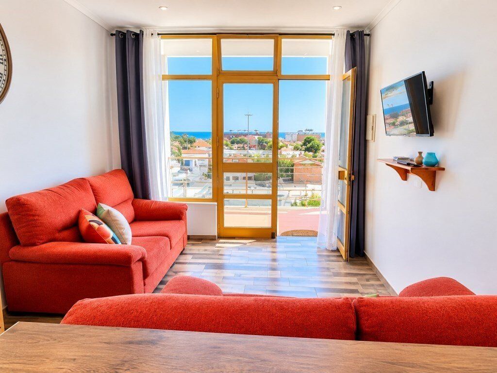 Property photo 1 of 7 T0 Apartment With Sea View In The Atlântico Building - Monte Gordo